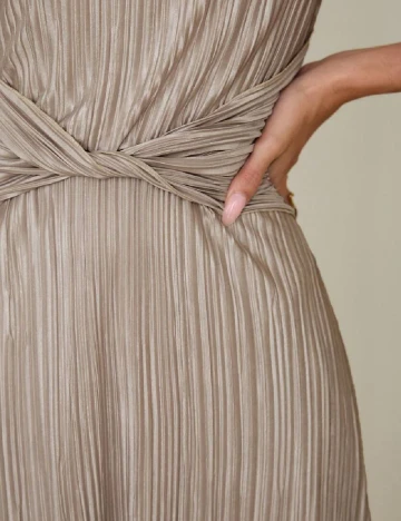 Rochie medie SHEIN, crem