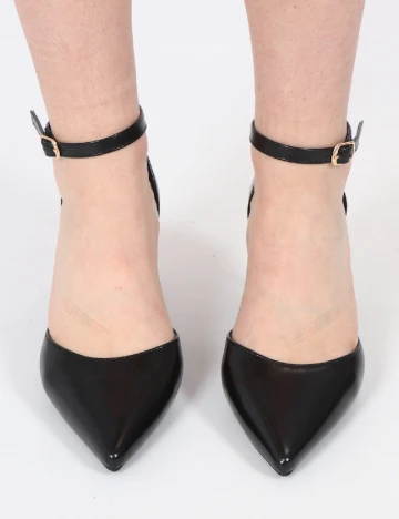 Pantofi SHEIN, negru