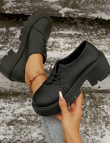 Pantofi SHEIN, negru