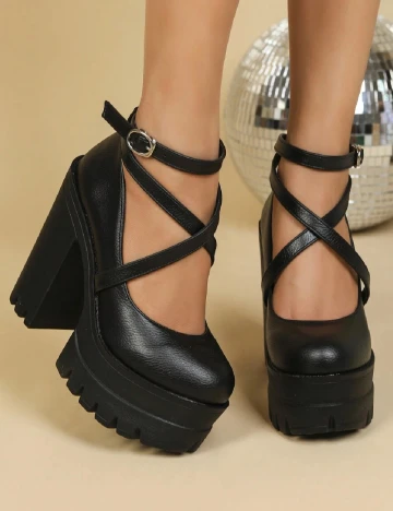 Pantofi SHEIN, negru