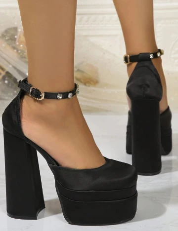 Pantofi SHEIN, negru