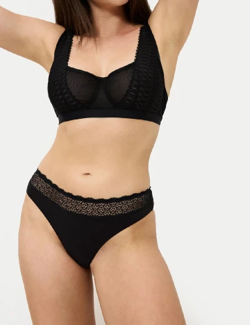 Chilot Triumph, negru Negru