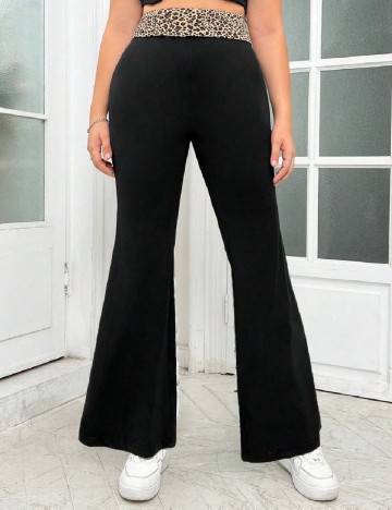 
						Pantaloni SHEIN CURVE, negru