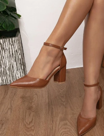 Pantofi SHEIN, maro