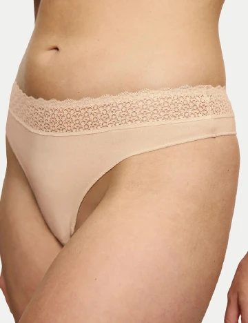 Chilot Triumph, crem
