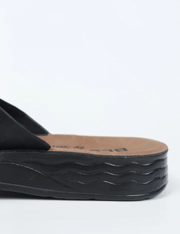 Slapi SHEIN, negru Negru