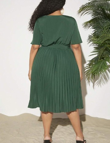 Rochie medie SHEIN CURVE, verde
