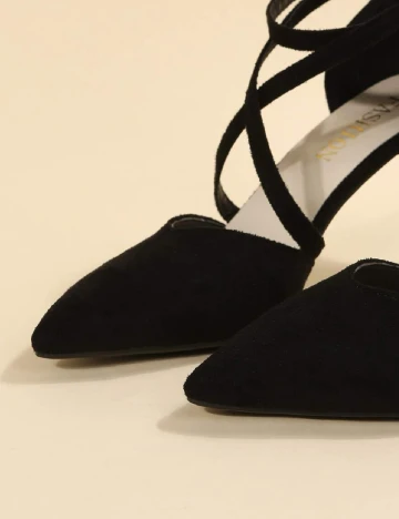 Pantofi SHEIN, negru