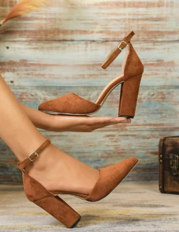 Pantofi SHEIN, maro