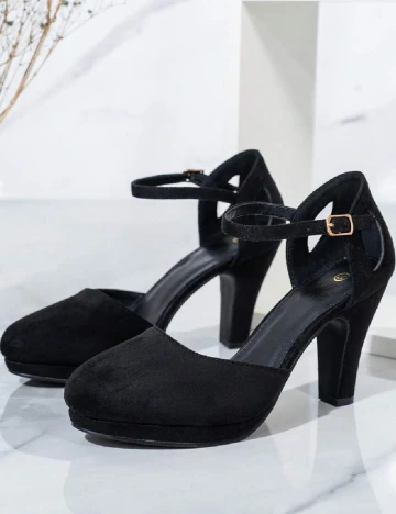 Pantofi SHEIN, negru