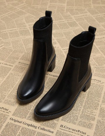 
						Botine SHEIN, negru