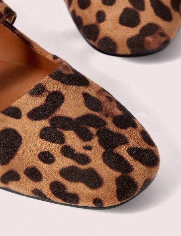 Pantofi SHEIN, maro