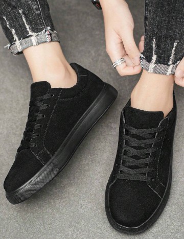 
						Adidasi SHEIN, negru