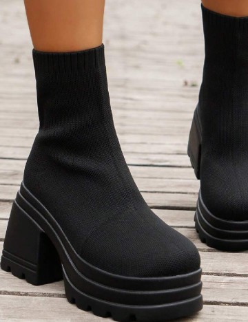 
						Botine SHEIN, negru