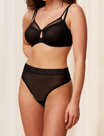 Chilot Triumph, negru