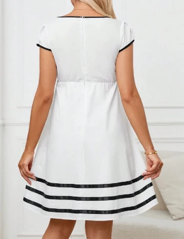 Rochie scurta SHEIN Maternity, alb