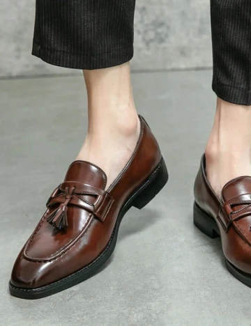 Pantofi SHEIN, maro Maro