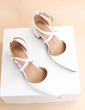 Pantofi SHEIN, alb