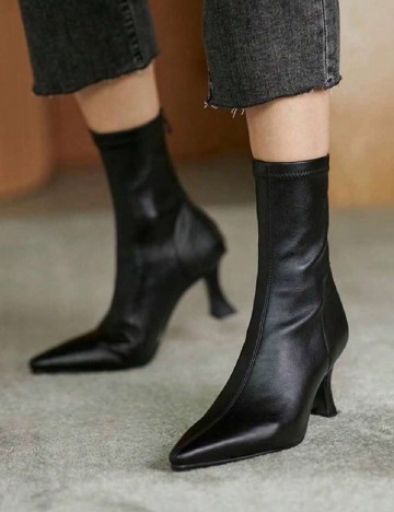
						Botine SHEIN, negru