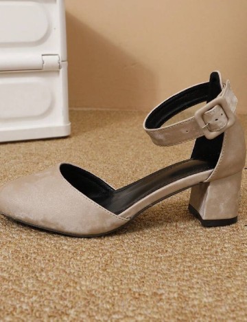 Pantofi SHEIN, crem
