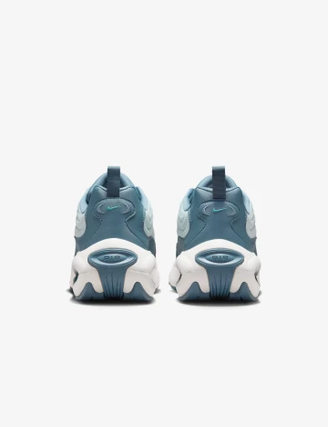 Adidasi Nike, turcoaz