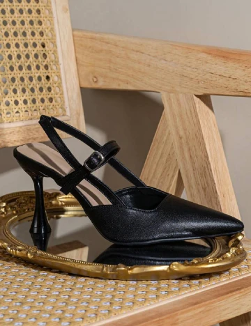 Pantofi SHEIN, negru