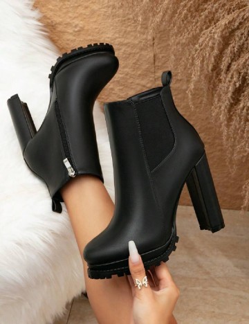 
						Botine SHEIN, negru