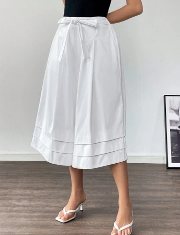 Pantaloni trei sferturi SHEIN, alb