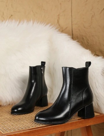 
						Botine SHEIN, negru