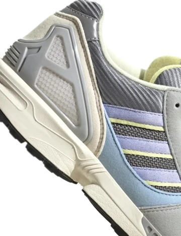Adidasi Adidas, mix culori
