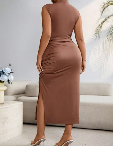 Rochie medie SHEIN CURVE, maro