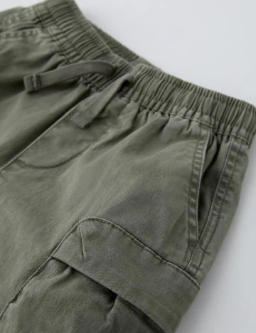 Pantaloni scurti Zara, verde