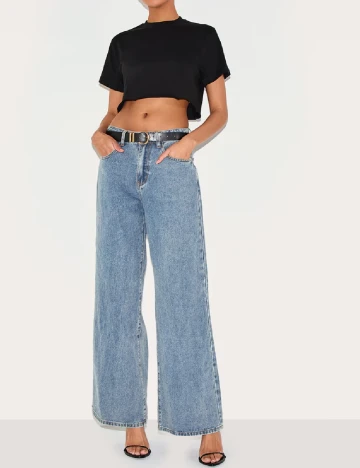 Top PRETTYLITTLETHING, negru
