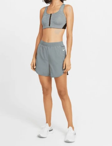 Pantaloni scurti Nike, gri