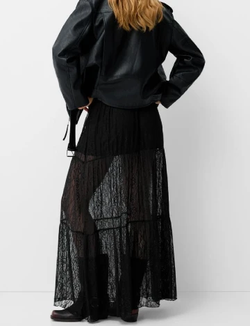 Fusta Bershka, negru