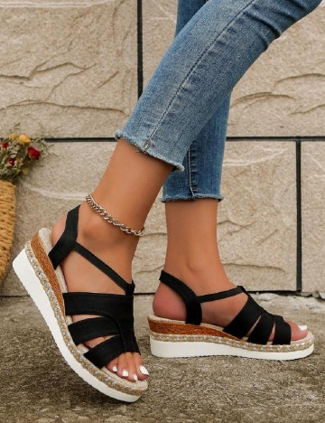 
						Sandale SHEIN, negru