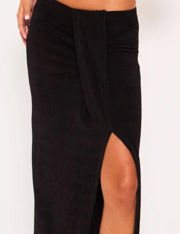 Fusta PRETTYLITTLETHING, negru