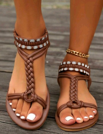 
						Sandale SHEIN, maro