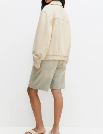 Jacheta Pull&Bear, crem