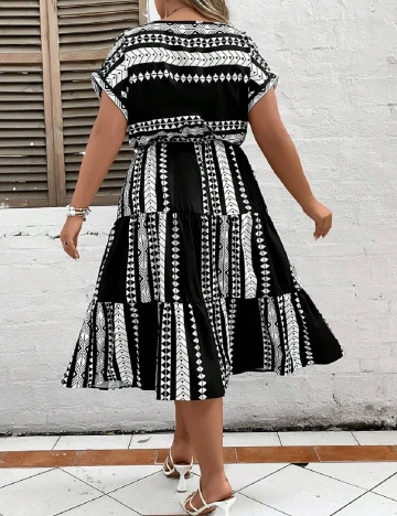 Rochie medie SHEIN CURVE, alb/negru