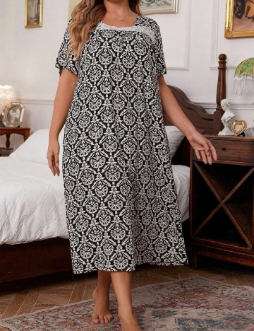 
						Rochie de noapte SHEIN CURVE, negru
