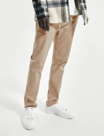 Pantaloni Reserved, maro