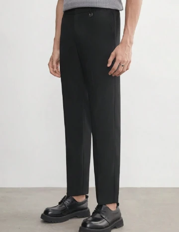 Pantaloni SHEIN, negru