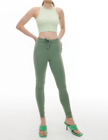 Pantaloni Reserved, verde