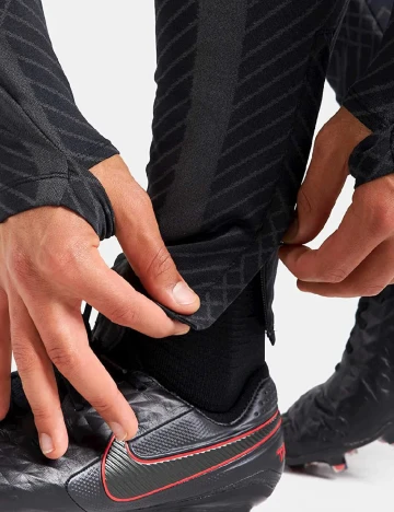Pantaloni Nike, negru