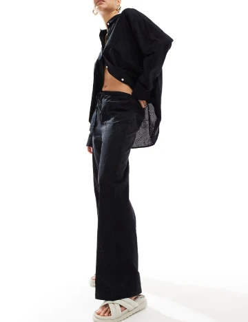 Pantaloni Pull&Bear, negru