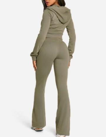 Trening Boohoo, kaki