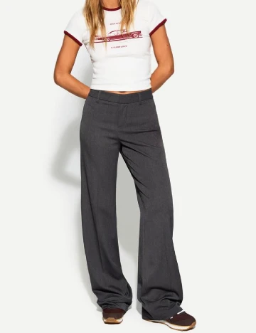Pantaloni Bershka, gri Gri