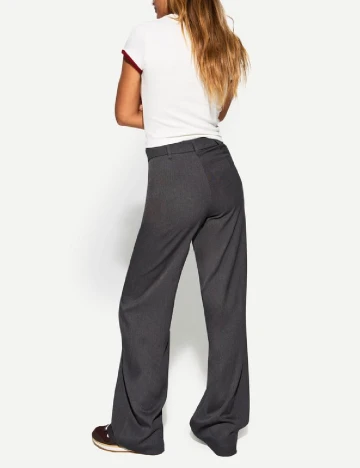 Pantaloni Bershka, gri Gri