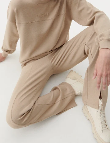 Pantaloni Reserved, crem